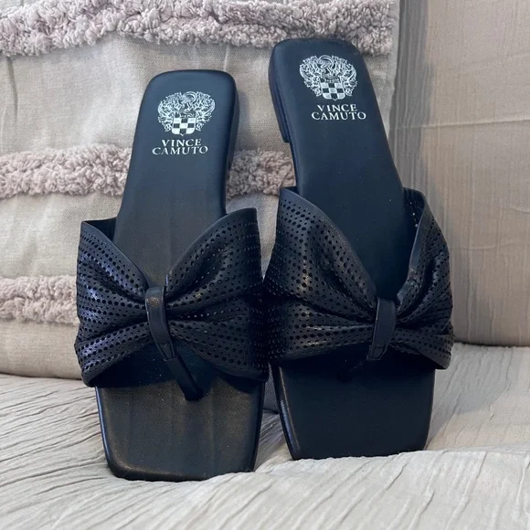 Vince Camuto Black Quilted Bow Sandals - size 8 (no box) - Picture 2 of 9